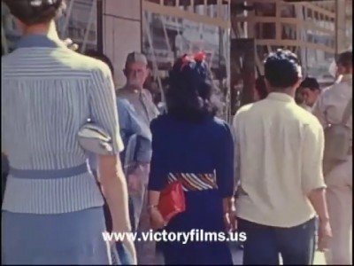 Look at that red purse, blue dress multi color belt, the pale yellow shirt, the bluish grey striped dress, the skin tones in both shadow and light.... No color shift there...