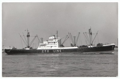 M.V. Tocansa (i), � A. Duncan.