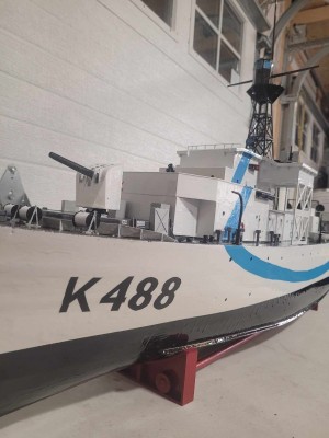 HMCS St Thomas Nearly Finished 6.jpg
