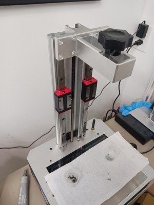 Platform Bracket at Top of Support Bar_1.jpeg