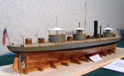 USS ROANOKE-tagliata.jpg