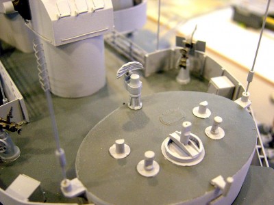 Here I have added the Mk27 stand by fire control radar atop the conning tower. This replaced the Mk 40 optical director.