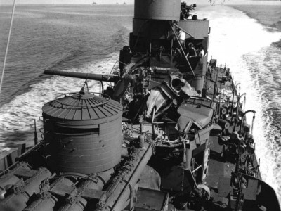 Here you can see the charges on a semi=circular rack, or legs.