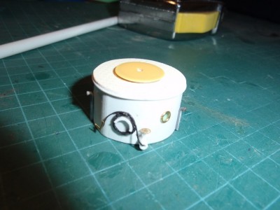 base showing plane fuel hose