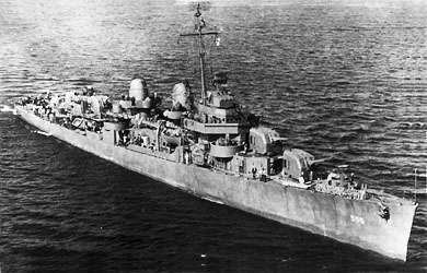 DD555 USS Haggard damaged bejond repair 4-29-45.jpg