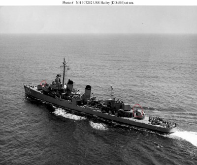 0555614 DD556 early 1950's still in WWII configuration red.jpg