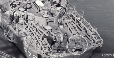 DD572Fantail-27Sep44.jpg