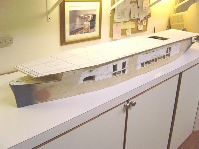 Port side view here. The photo on the wall is of me and Steve Nuttall. Remember him???? A great loss. I still grieve over that one.