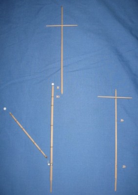 0150.JPG (62.32 KiB) Viewed 3202 times The smaller components for the mast assemblies. The small white discs are the pulley sheaves.