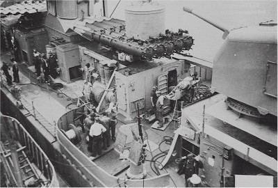 DD450 O'Bannon June 21 1942 torpedos 2.jpg