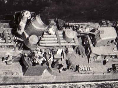 DD660midships-25Apr43.jpg