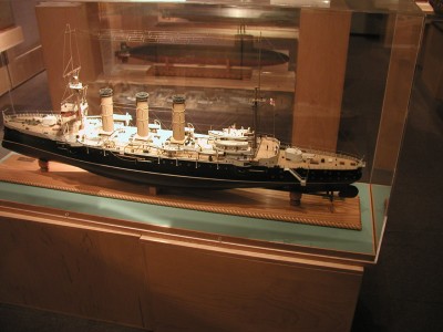 Vancouver HMS Kent 01s.jpg
