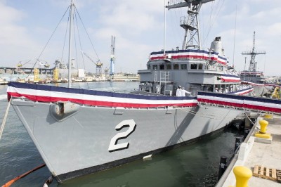 The USS Defender MCM-2 just prior to being decommissioned on Oct-1st 2014<br />The USS Avenger MCM-1 is just behind the Defender and was decommissioned a tthe same time.