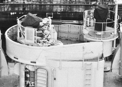 DD472AftDeckhouseTub.jpg